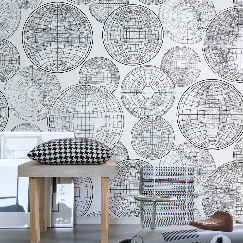Globuri Gathering, Black and White wallpaper, cu un design modern,  globuri în nuanțe de alb și negru.