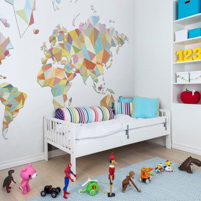 Tapet cu harta lumii in design geometric