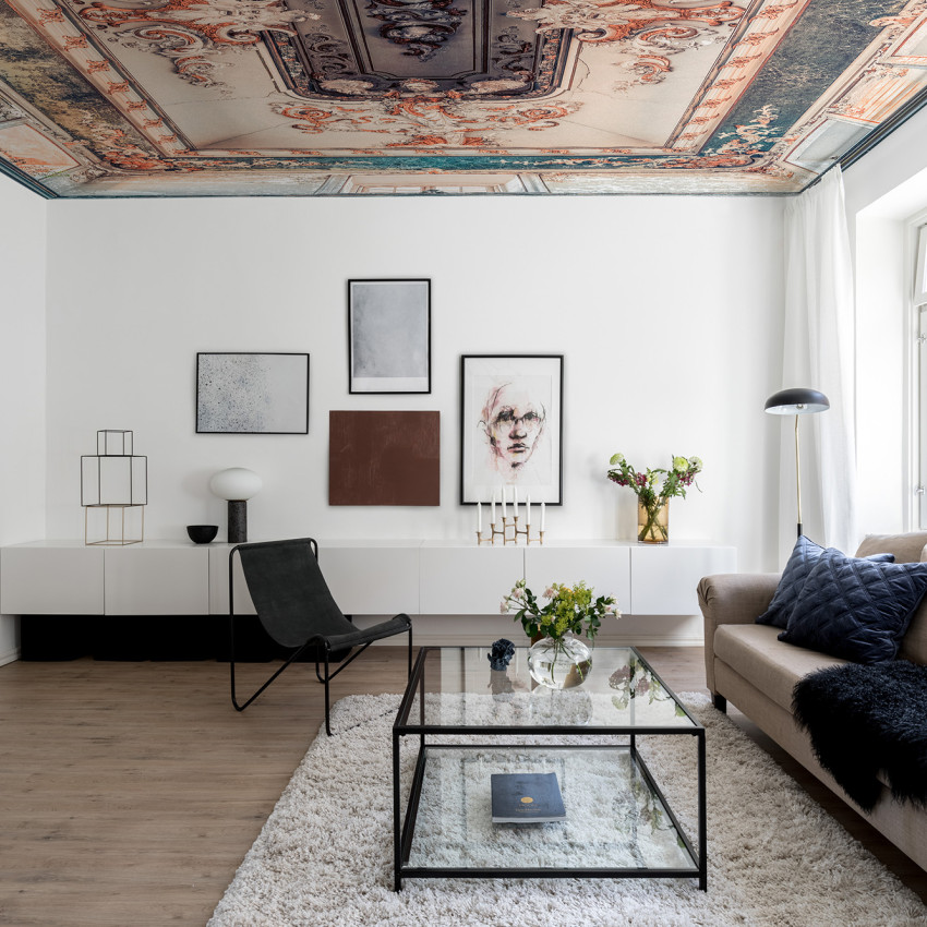 Tapet cu design clasic, Beyond Us, pentru tavan