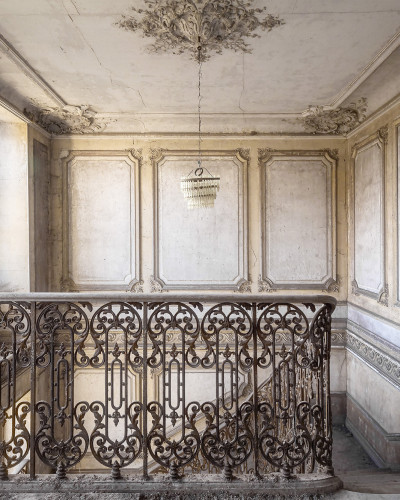 Fototapet Staircase cu design vintage elegant