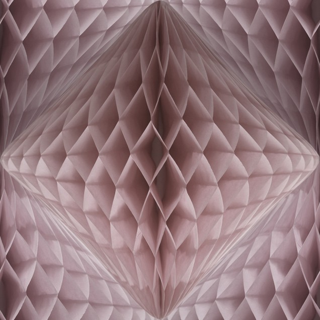 Tapet 3D Pom Pom, cu un model geometric elegant, în nuanțe de roz.