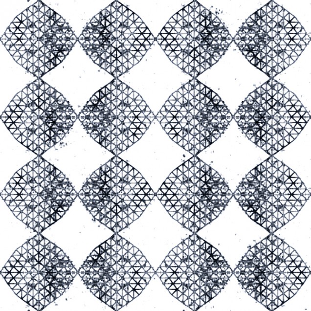 Tapet cu design geometric, cu aspect vintage, pe un perete alb.