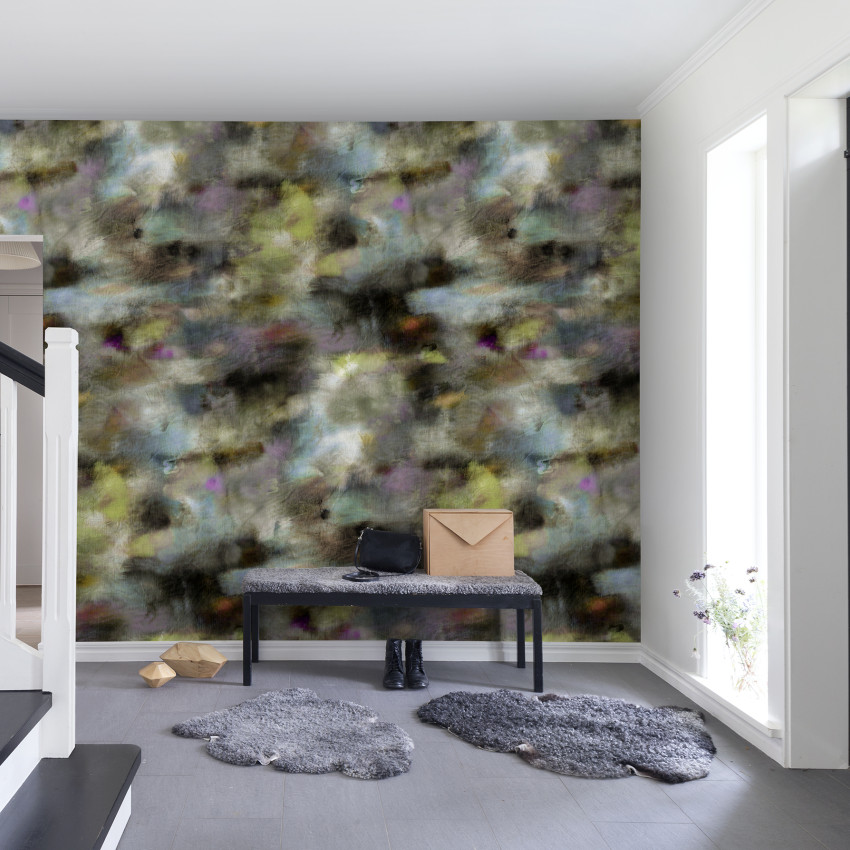 Tapet abstract cu un design inspirat de graffiti, în tonuri de gri, verde și albastru.