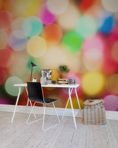 Tapet colorat cu efect de confetti în decor interior