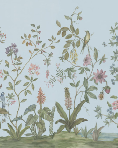 Tapet Chinoiserie Blue cu model floral complex.