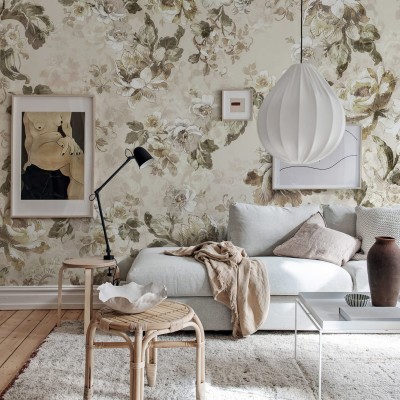 Tapet floral Roses Beige, cu un design delicat si elegant, perfect pentru a crea o atmosfera calma si relaxanta.