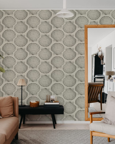 Tapet cu design clasic de scoici, in nuante neutre, potrivit pentru diverse stiluri de decor.