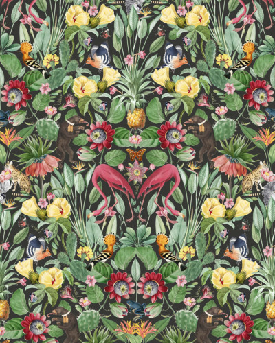 Tapet cu design tropical Whimsical Jungle, Night, cu flori vibrante, păsări colorate și animale sălbatice pe un fundal întunecat.