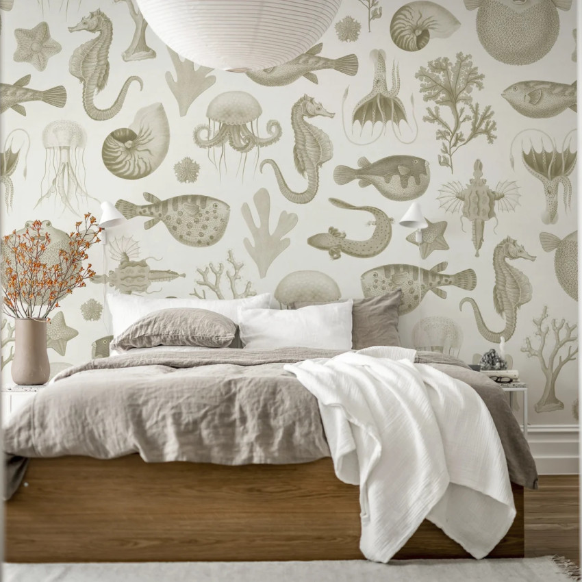 Tapet cu design marin - Sea Life Sand - pe un perete din dormitor