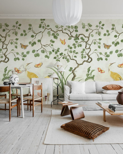 Tapet bej cu design auriu în baie