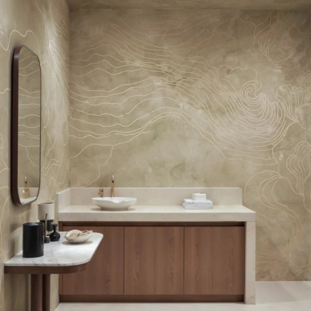 Tapet bej cu design abstract intr-un living modern
