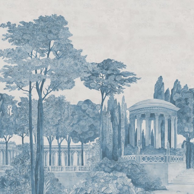 Tapet Chatsworth Park, Blue, cu un design clasic si un ton de albastru subtil, perfect pentru a crea o atmosfera relaxanta si primitoare in orice spatiu.