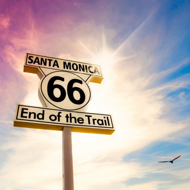 Tapet Route 66 cu semn rutier iconic
