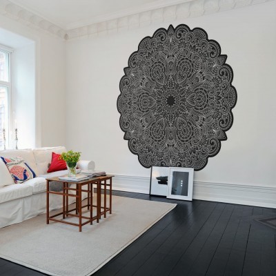 Tapet cu model ornamentat, decor elegant și minimalist.