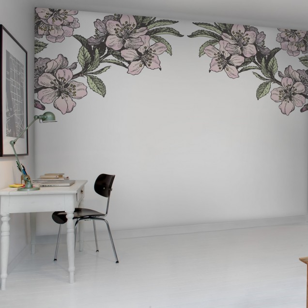 Fototapet floral minimalist cu flori roz pe fundal alb