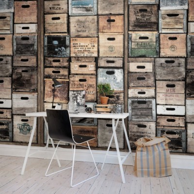 Tapet cutii vintage, design industrial urban, cutii din lemn, aspect eclectic, texturi autentice, tonuri calde