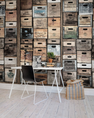 Tapet cutii vintage, design industrial urban, cutii din lemn, aspect eclectic, texturi autentice, tonuri calde