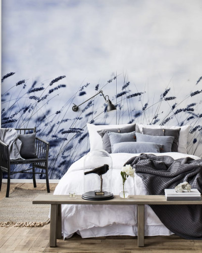 Wallpaper Scandinavian Light - Iarbă înaltă pe un fundal albastru deschis