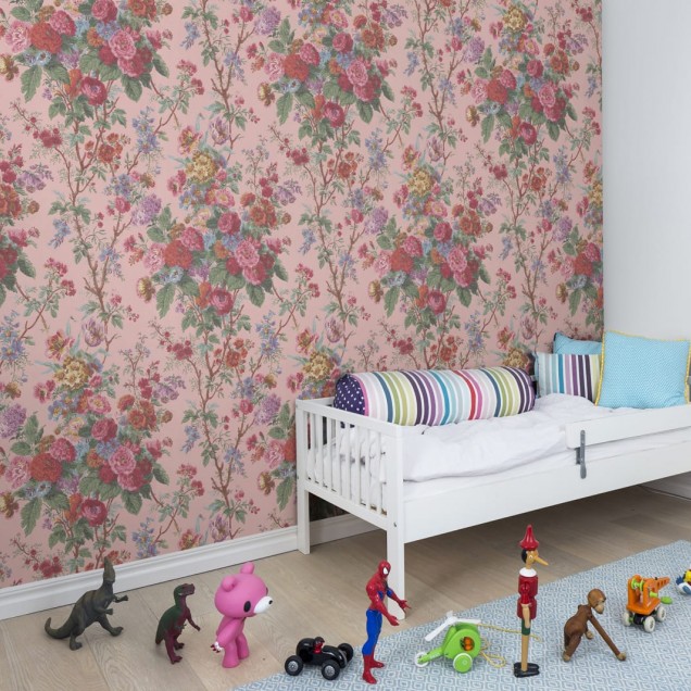 Tapet floral roz cu flori delicate, perfect pentru decorarea casei.