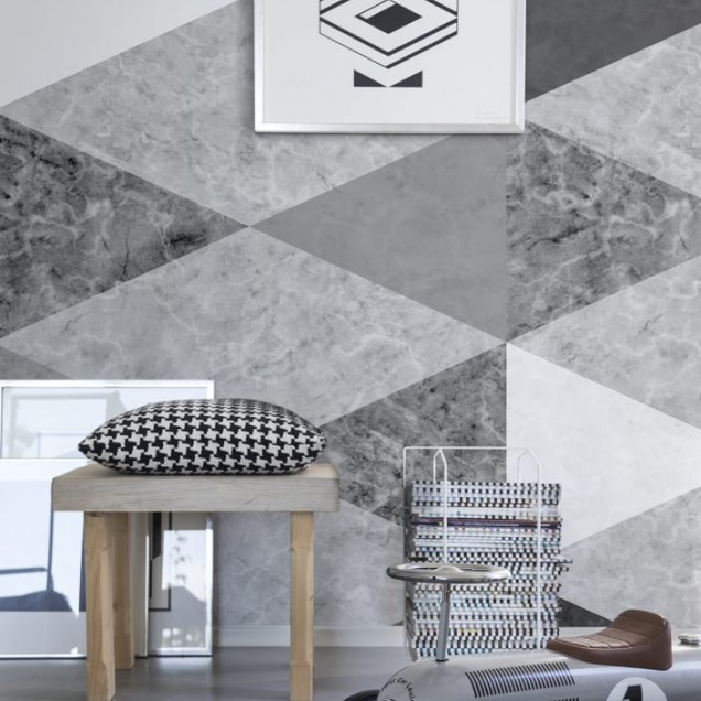 Tapet geometric abstract cu textura marmurei in culori gri, negru si alb