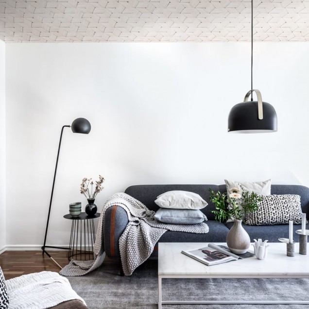 Tapet Birch Bark Braids White repetitiv cu un model geometric din scoarță de mesteacăn