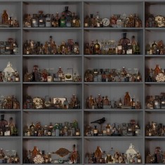 Fototapet 3D Cabinet of Curios, Night, personalizat, Rebel Walls