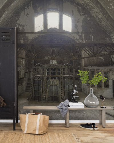 Tapet 3D Broken Belle Epoque, cu un design industrial de interior, prezentat intr-un decor modern.