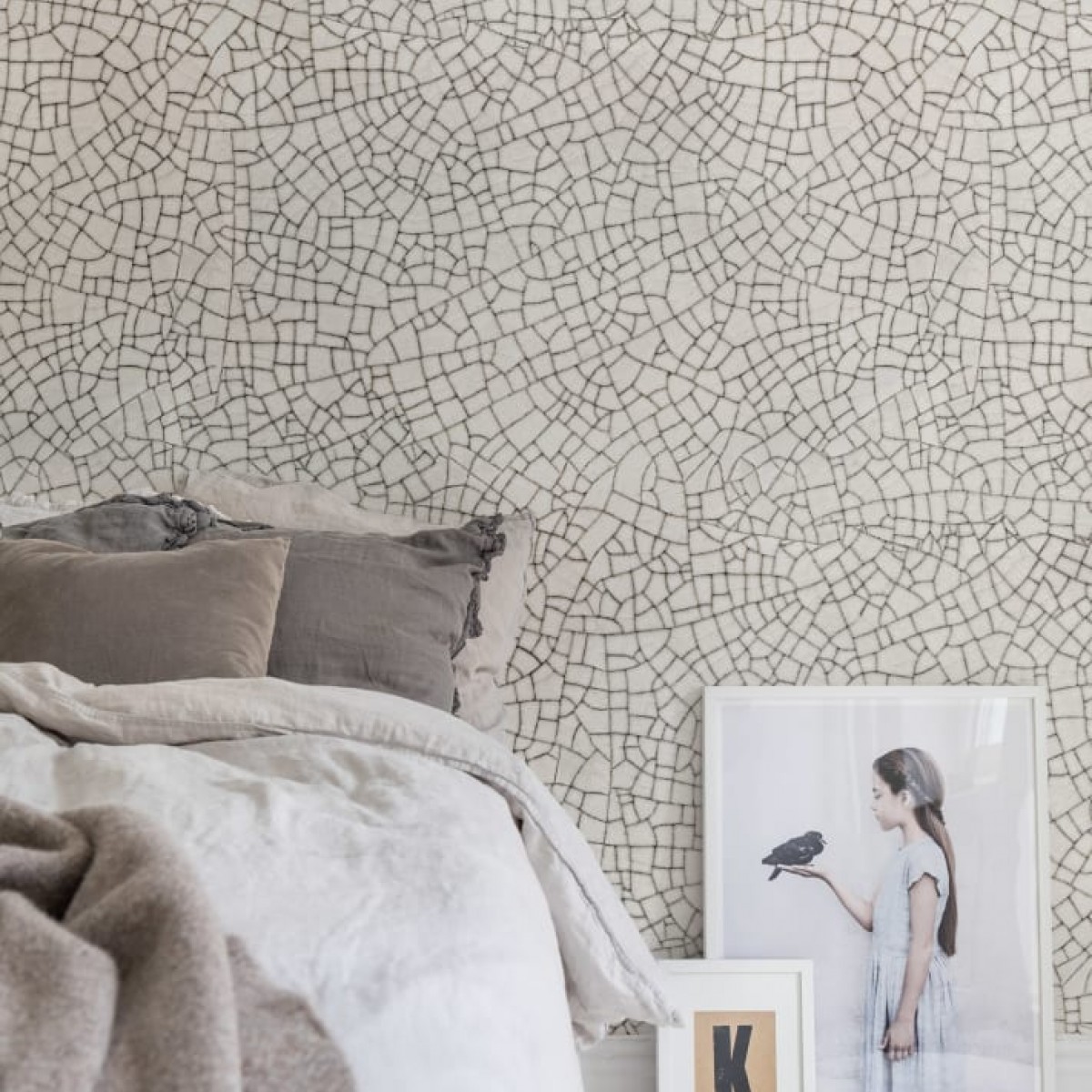 Fototapet Rebel Walls RBW-R14671. Conține culorile: Alb, Alb Semnal, Gri, Gri Platină, Gri, Gri Quartz
