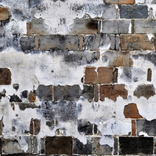 Tapet Slurry Wall, un perete de cărămidă vintage texturat, cu o atmosferă industrială și elegantă