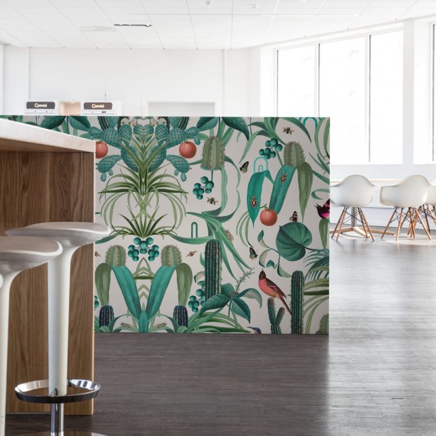 Tapet cu un design tropical cu cactuși, păsări și insecte