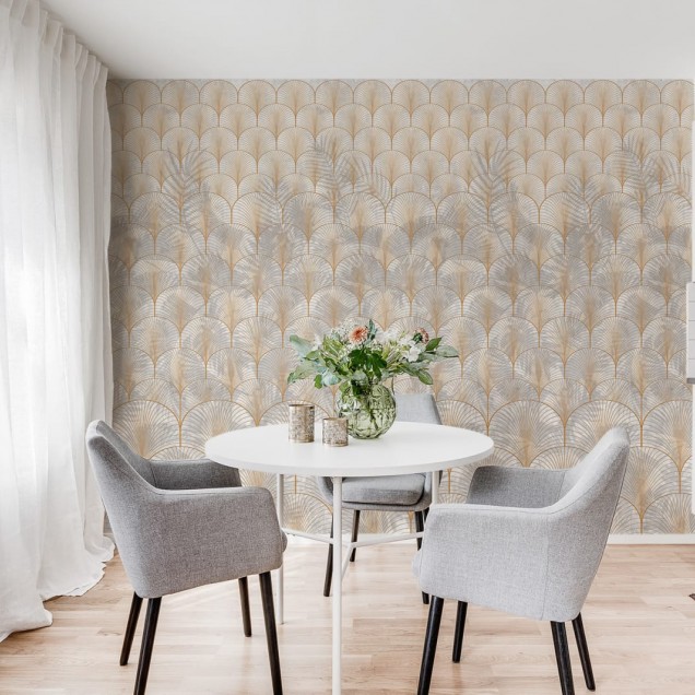 Tapet modern cu design geometric, inspirat din stilul Art Deco, cu o textura fina si o combinatie de culori neutre.
