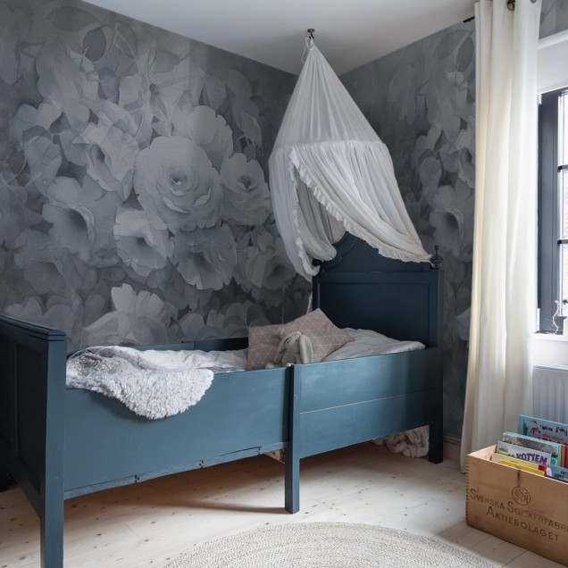 Tapet floral elegant în nuanțe de gri