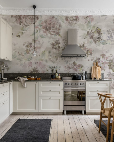 Tapet floral roz prafuit Fontvieille, perfect pentru dormitor, sufragerie sau bucatarie.
