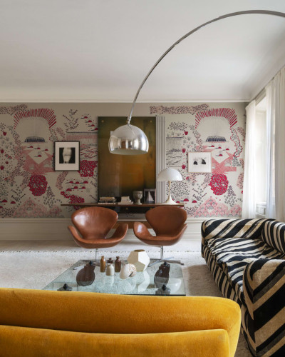 Tapet decorativ cu design abstract în living modern