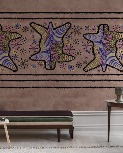 Tapet Zebra Skin, Coco cu model abstract, inspirat din arta tribala, cu stele si linii geometrice.