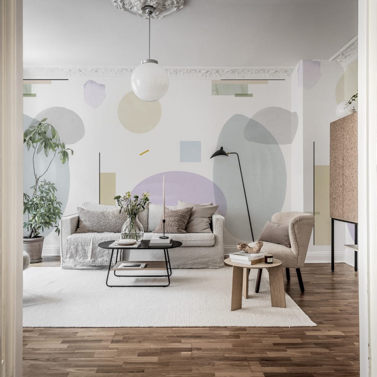 Fototapet Rebel Walls RBW-R18362. Conține culorile: Gri, Telegri 4, Alb, Alb Stridie, Gri, Gri Quartz, Galben, Galben Zinc, Verde, Verde Palid