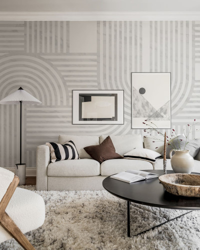 Tapet gri cu design geometric în living modern