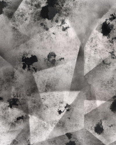 Tapet Ash, Graphite cu texturi grafice abstracte in tonuri de gri