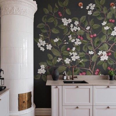 Tapet cu cireșe, Cherries, Midnight, un design clasic cu o notă modernă. Florile albe delicate contrastând cu fundalul întunecat.