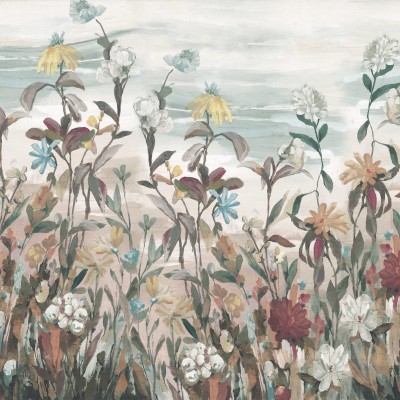 Tapet floral Misty Garden, Autumn, cu flori pictate manual in culori delicate pe un fundal gri.