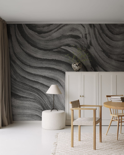 Tapet abstract Smoky Swirl Graphite cu linii curbate în gri antracit.