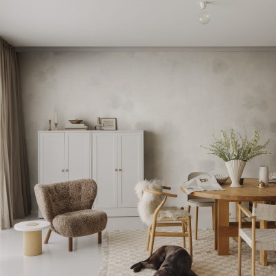 Faded Dreams, White - Tapet minimalist cu tonuri neutre de gri și alb.