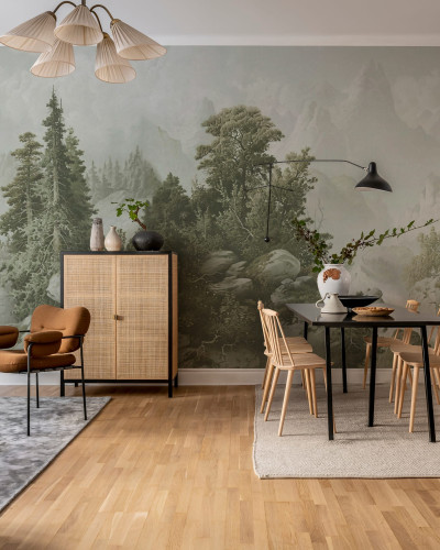 Tapet cu design panoramic al unui lanț muntos verde, perfect pentru a crea o atmosferă relaxantă și inspirată de natură.