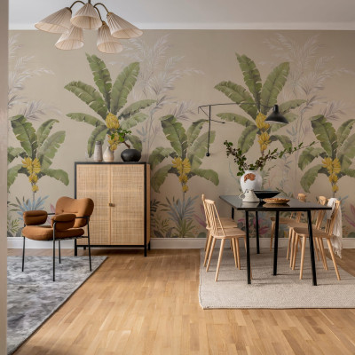 Tapet cu palmieri și banane, cu design tropical, în tonuri de bej