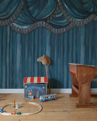 Tapet albastru cu design de draperii teatrale