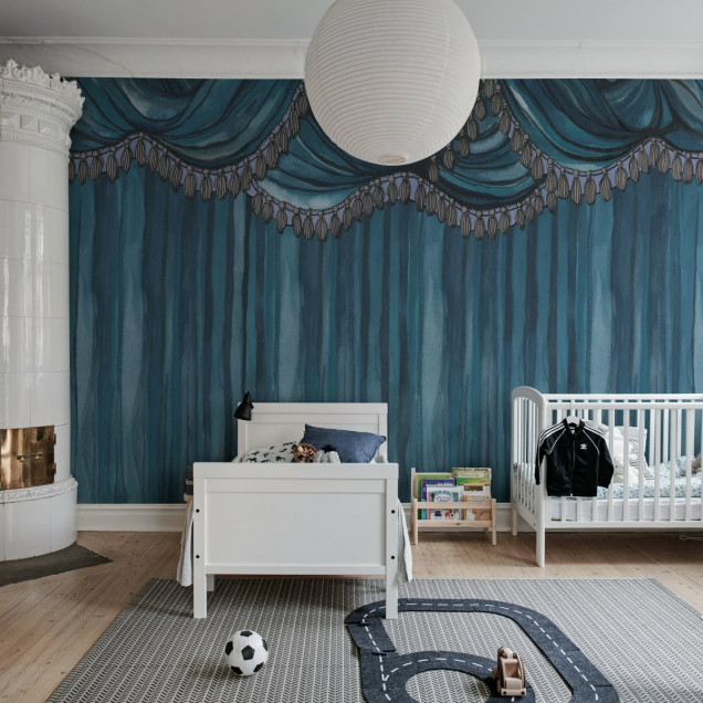 Tapet albastru cu design de draperii teatrale
