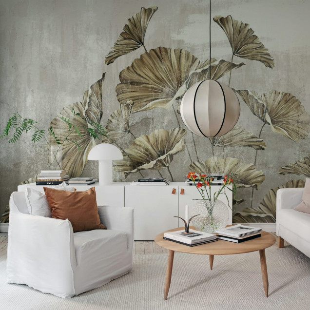 Tapet cu motive florale vintage, petale delicate în culori neutre, perfect pentru a crea o atmosferă modernă și rafinată.