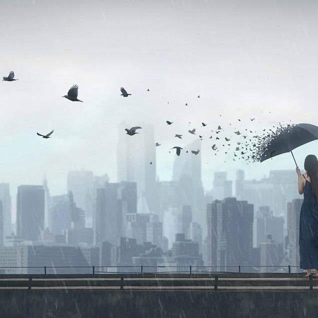 Tapet modern cu o femeie cu umbrelă în ploaie și păsări ce zboară