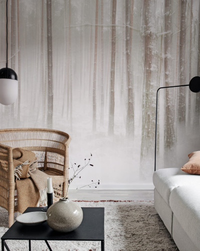 Tapet Winter Forest cu un design minimalist care ilustrează o pădure acoperită de zăpadă.