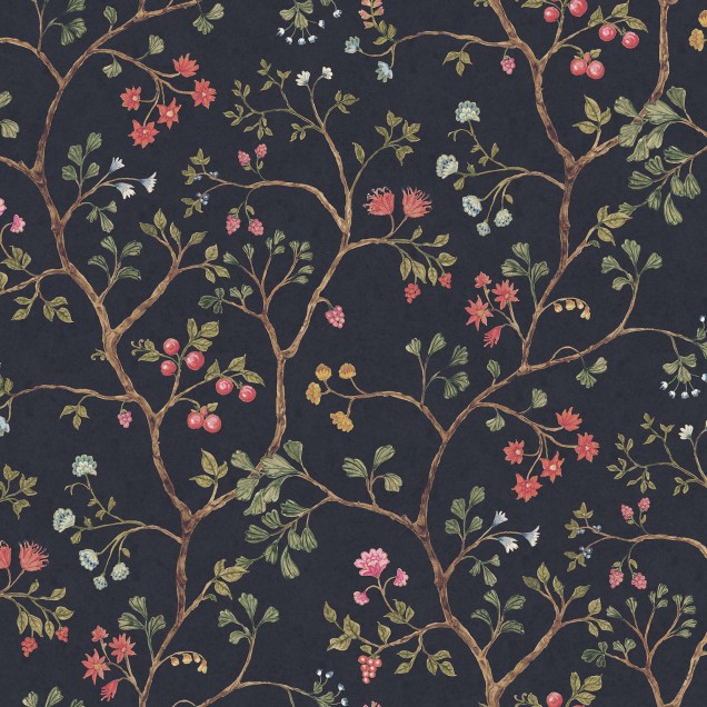 Tapet floral Song Tree, Lush, cu crengi și flori delicate pe un fond întunecat, într-un interior modern.